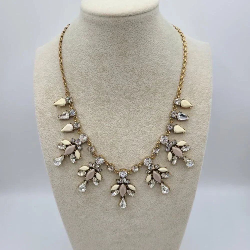 J Crew Clear Crystal Resin Statement Necklace NWT!  NEW!